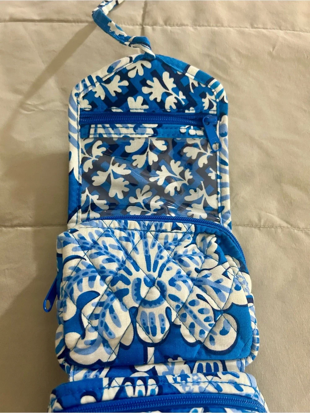 Vera Bradley Blue & White Floral Quilted Jewelry/Cosmetic Organizer Travel Pouch